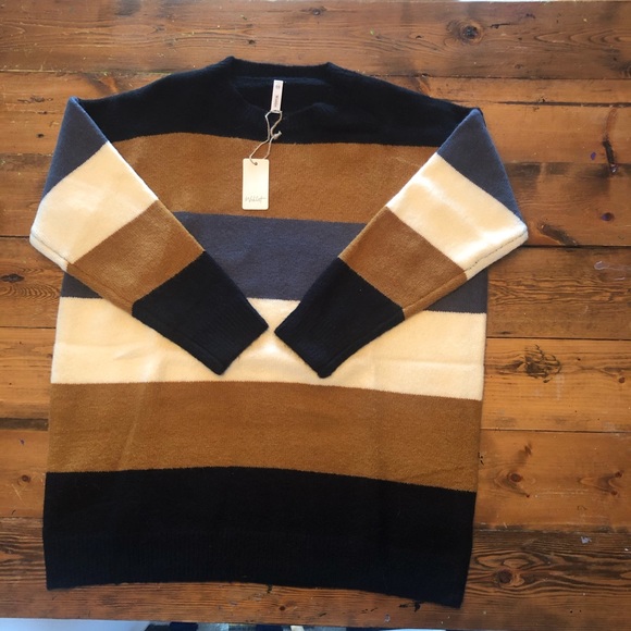 NWT Oversized Striped Sweater - Picture 5 of 5